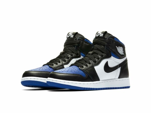 Nike Air Jordan 1 Retro OG GS Royal Toe синие с белым и черным кожаные мужские (40-44)