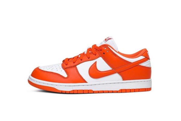 Nike SB Dunk Low Pro оранжевые с белым кожаные мужские-женские (36-44)